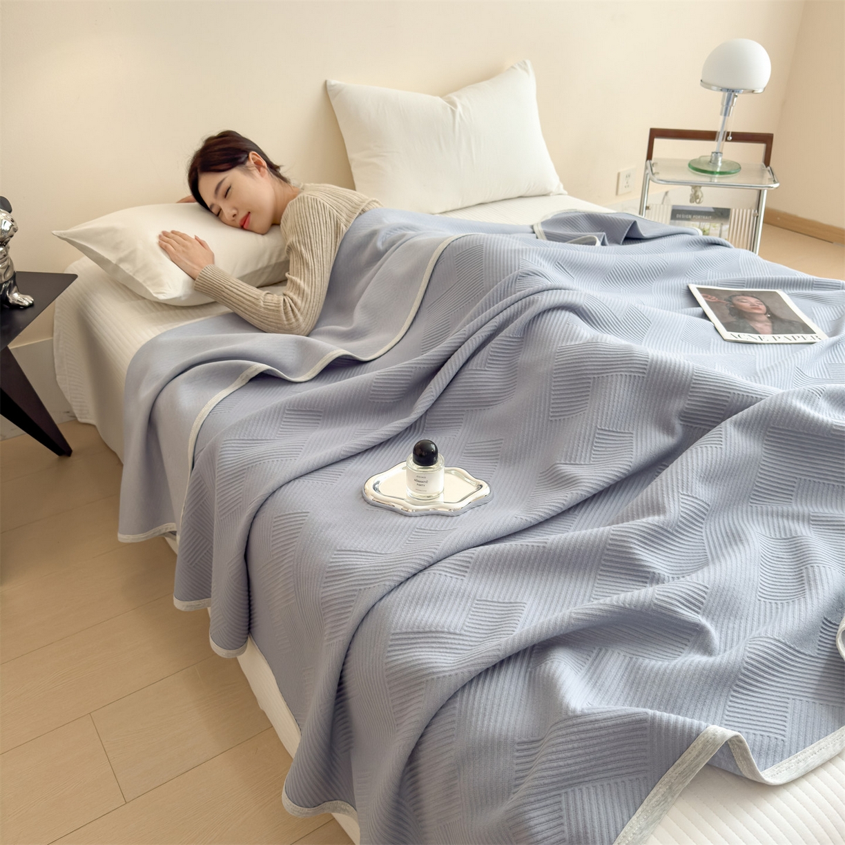 91家纺网 家纺一手货源 找家纺 布凡家居 2026新款290克全棉A类三层纱盖毯夏被午睡被 菱纹-雾霾蓝