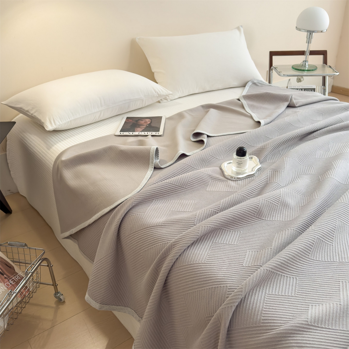 91家纺网 家纺一手货源 找家纺 布凡家居 2026新款290克全棉A类三层纱盖毯夏被午睡被 菱纹-优雅灰