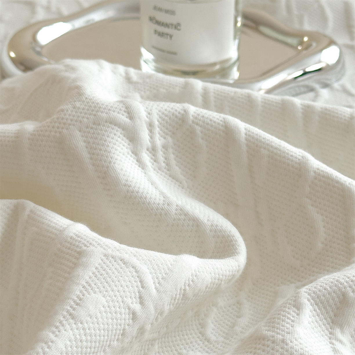 91家纺网 家纺一手货源 找家纺 布凡家居 2026新款290克全棉A类三层纱盖毯夏被午睡被 雅韵-高级白