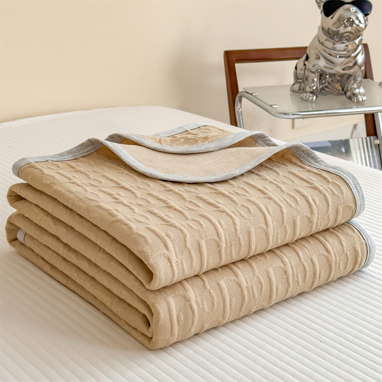 91家纺网 家纺一手货源 找家纺 布凡家居 2026新款290克全棉A类三层纱盖毯夏被午睡被 雅韵-奶杏