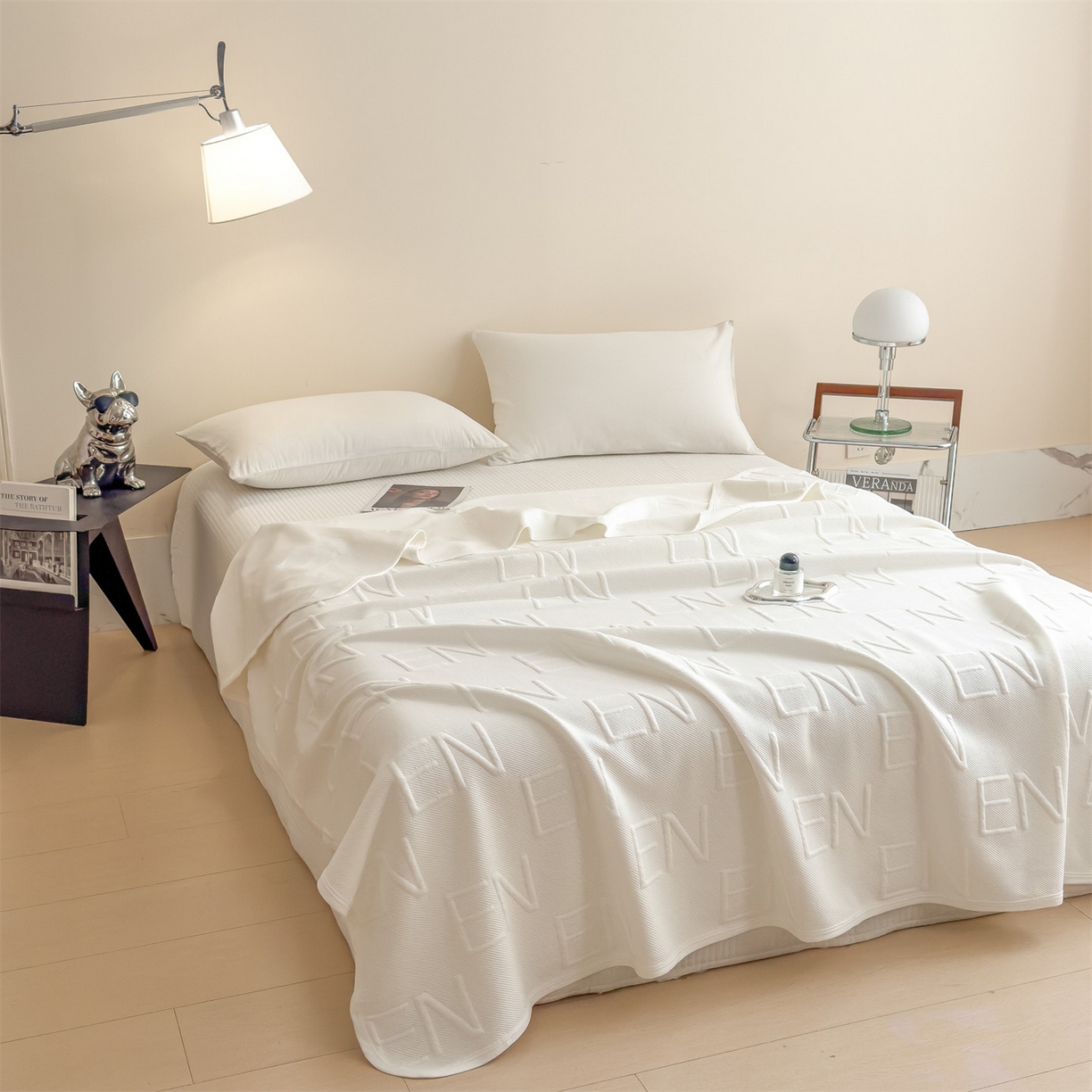 91家纺网 家纺一手货源 找家纺 布凡家居 2026新款290克全棉A类三层纱盖毯夏被午睡被 知槿-高级白