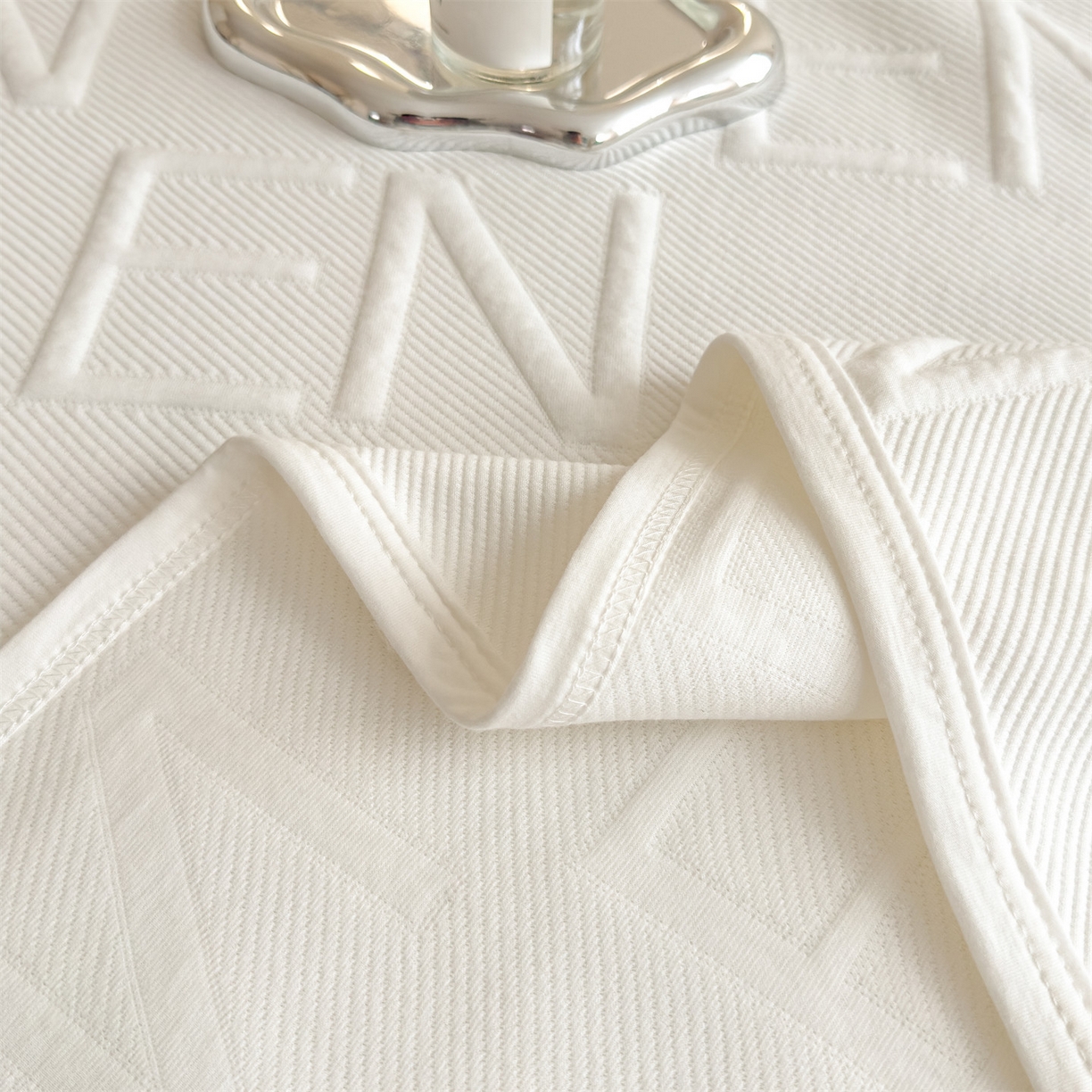 91家纺网 家纺一手货源 找家纺 布凡家居 2026新款290克全棉A类三层纱盖毯夏被午睡被 知槿-高级白