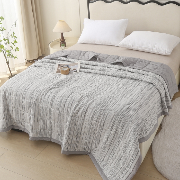 91家纺网 家纺一手货源 找家纺 被多多被业 2026新款皱皱纱夏被夏凉被空调被 纯梦