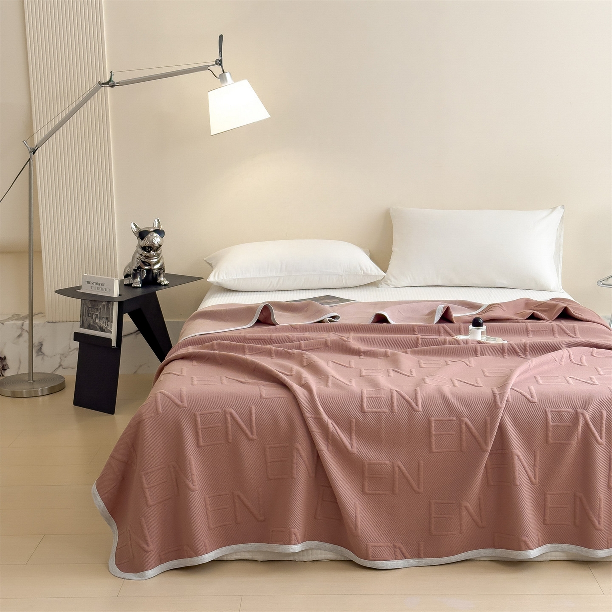 91家纺网 家纺一手货源 找家纺 布凡家居 2026新款290克全棉A类三层纱盖毯夏被午睡被 知槿-酒红