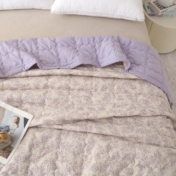 91家纺网 家纺一手货源 找家纺 被多多被业 2026新款皱皱纱夏被夏凉被空调被 花都舞影