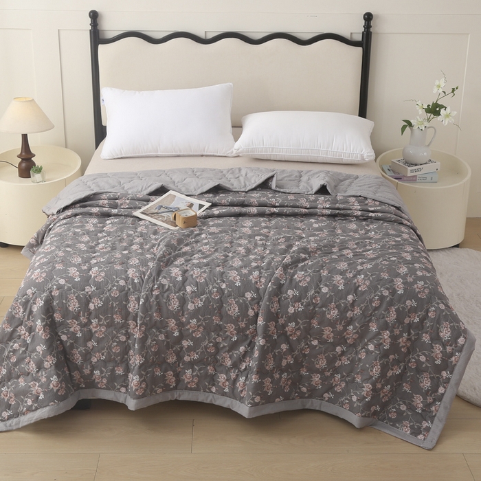 91家纺网 家纺一手货源 找家纺 被多多被业 2026新款皱皱纱夏被夏凉被空调被 流连幽香