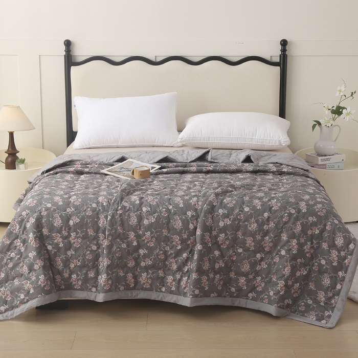 91家纺网 家纺一手货源 找家纺 被多多被业 2026新款皱皱纱夏被夏凉被空调被 流连幽香