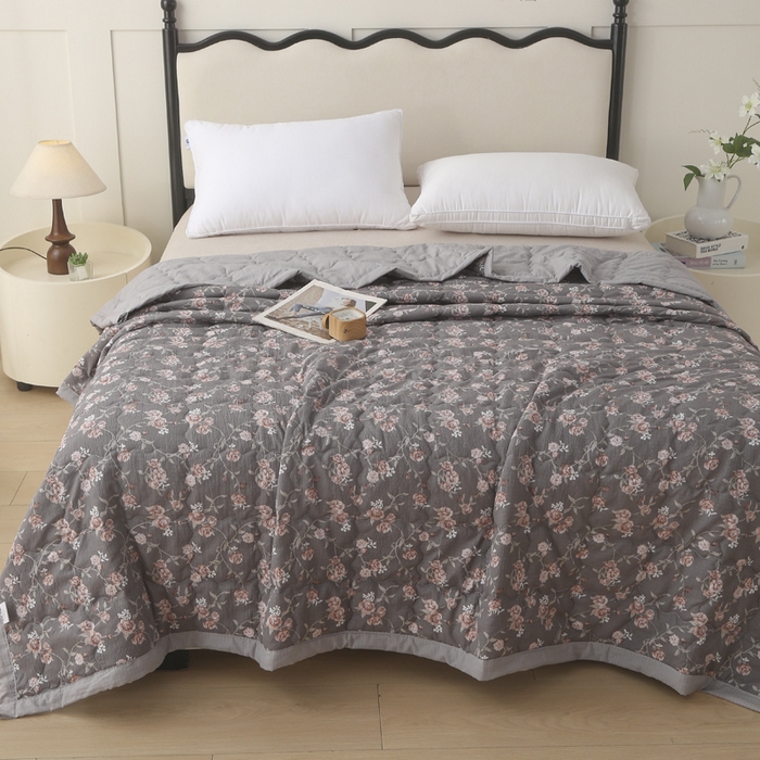 91家纺网 家纺一手货源 找家纺 被多多被业 2026新款皱皱纱夏被夏凉被空调被 流连幽香