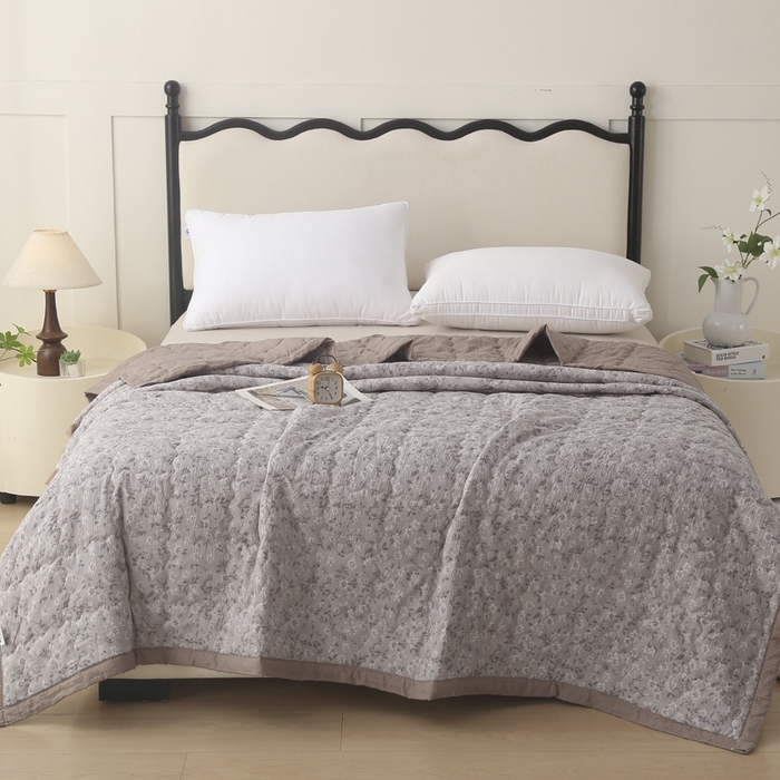 91家纺网 家纺一手货源 找家纺 被多多被业 2026新款皱皱纱夏被夏凉被空调被 翩翩起舞