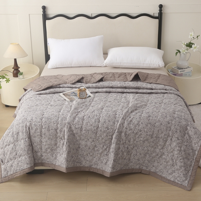 91家纺网 家纺一手货源 找家纺 被多多被业 2026新款皱皱纱夏被夏凉被空调被 翩翩起舞