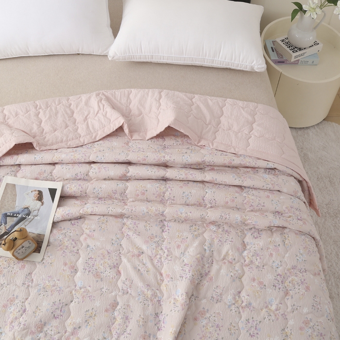 91家纺网 家纺一手货源 找家纺 被多多被业 2026新款皱皱纱夏被夏凉被空调被 欣然花开