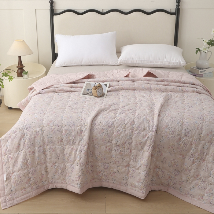 91家纺网 家纺一手货源 找家纺 被多多被业 2026新款皱皱纱夏被夏凉被空调被 欣然花开