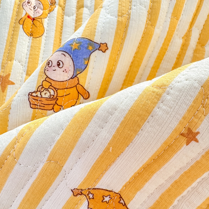 91家纺网 家纺一手货源 找家纺 2026新款云感双层纱印花夹棉床盖 星星人