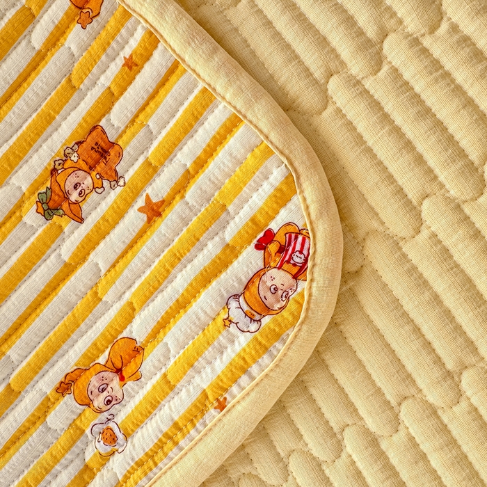 91家纺网 家纺一手货源 找家纺 2026新款云感双层纱印花夹棉床盖 星星人