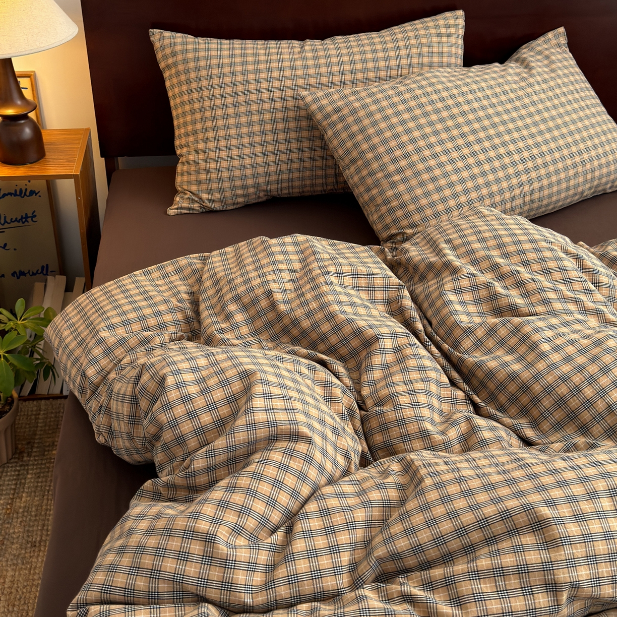 91家纺网 家纺一手货源 找家纺 玖弘家居 2026新款全棉色织水洗棉人字纹格子混搭四件套系列 春野咖格一对