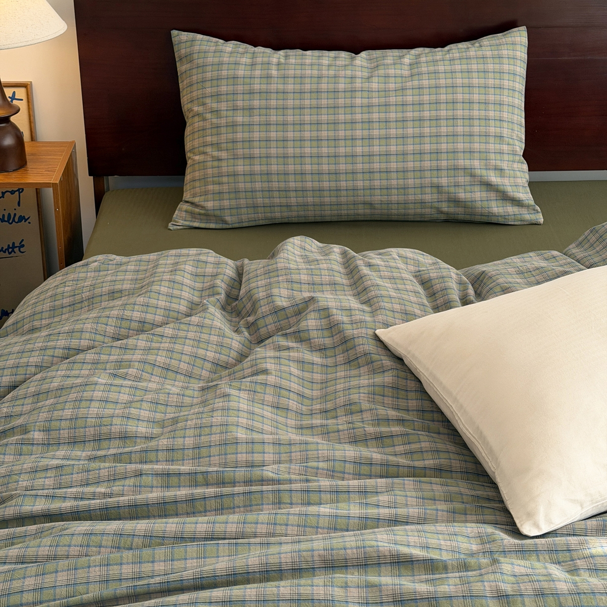 玖弘家居 2026新款全棉色织水洗棉人字纹格子混搭四件套系列 复古绿格+奶白