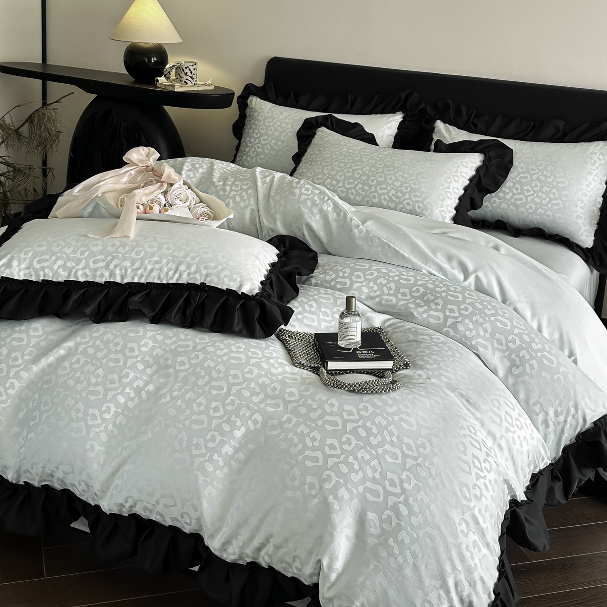 91家纺网 家纺一手货源 找家纺 ab家纺 2026新款真丝提花四件套 水绿