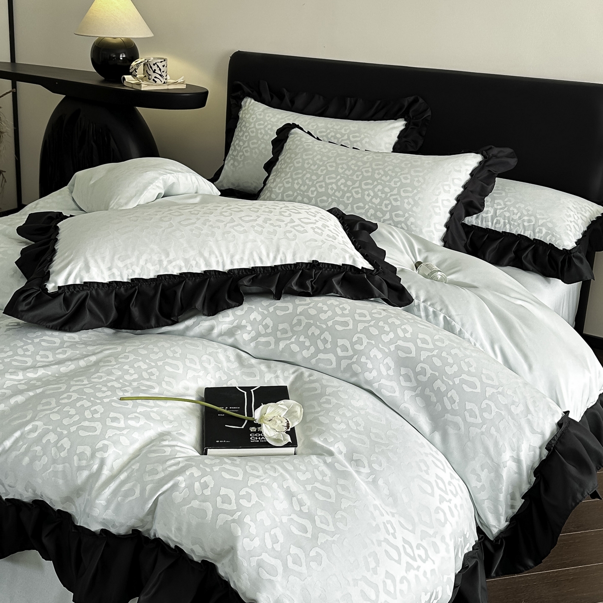 91家纺网 家纺一手货源 找家纺 ab家纺 2026新款真丝提花四件套 水绿