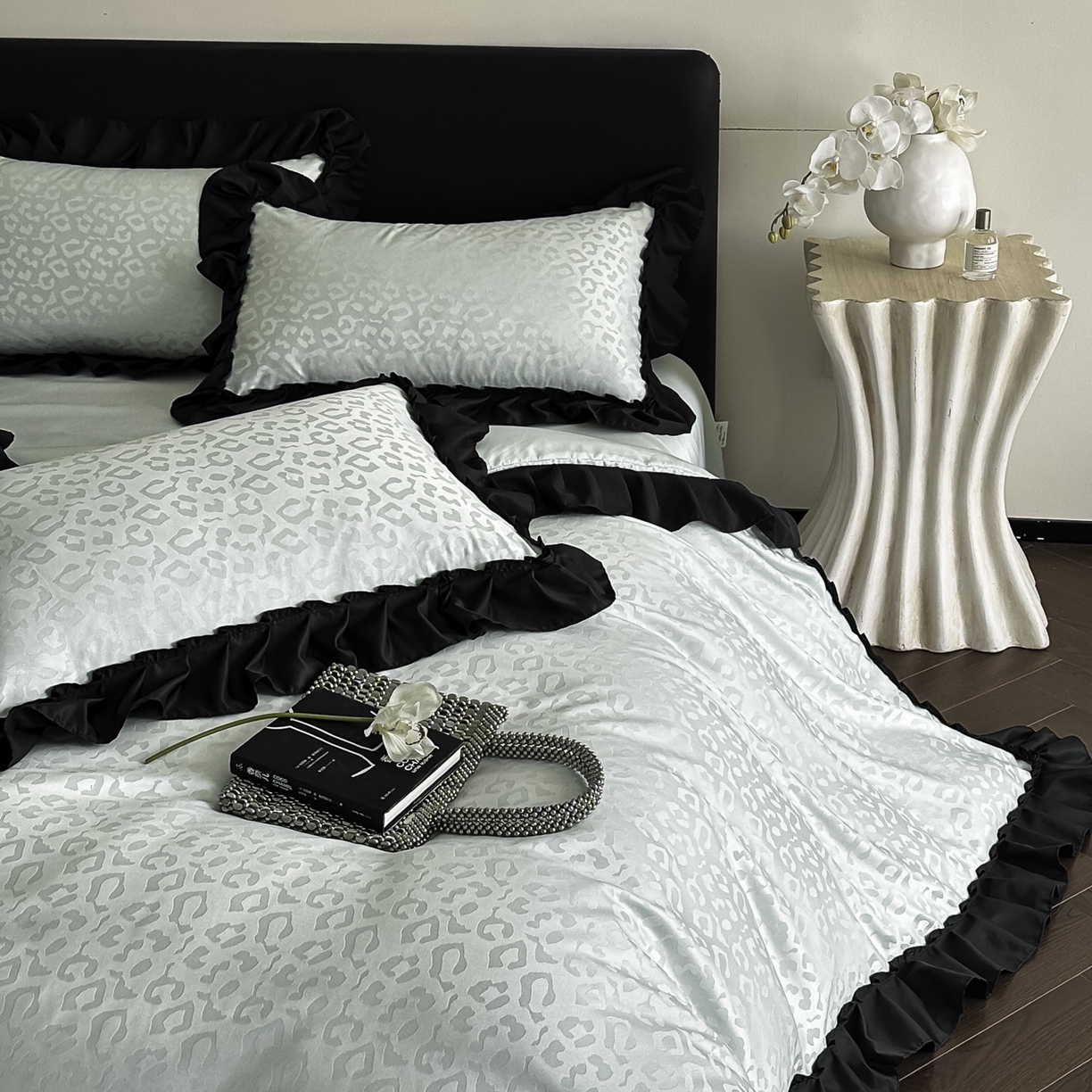 91家纺网 家纺一手货源 找家纺 ab家纺 2026新款真丝提花四件套 水绿