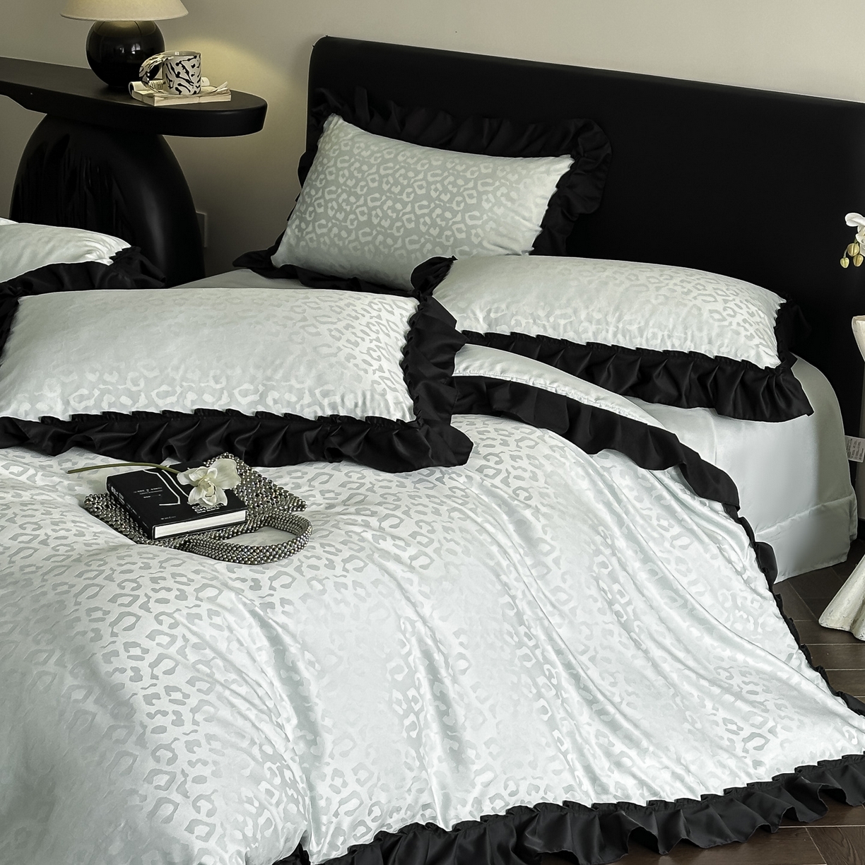 91家纺网 家纺一手货源 找家纺 ab家纺 2026新款真丝提花四件套 水绿