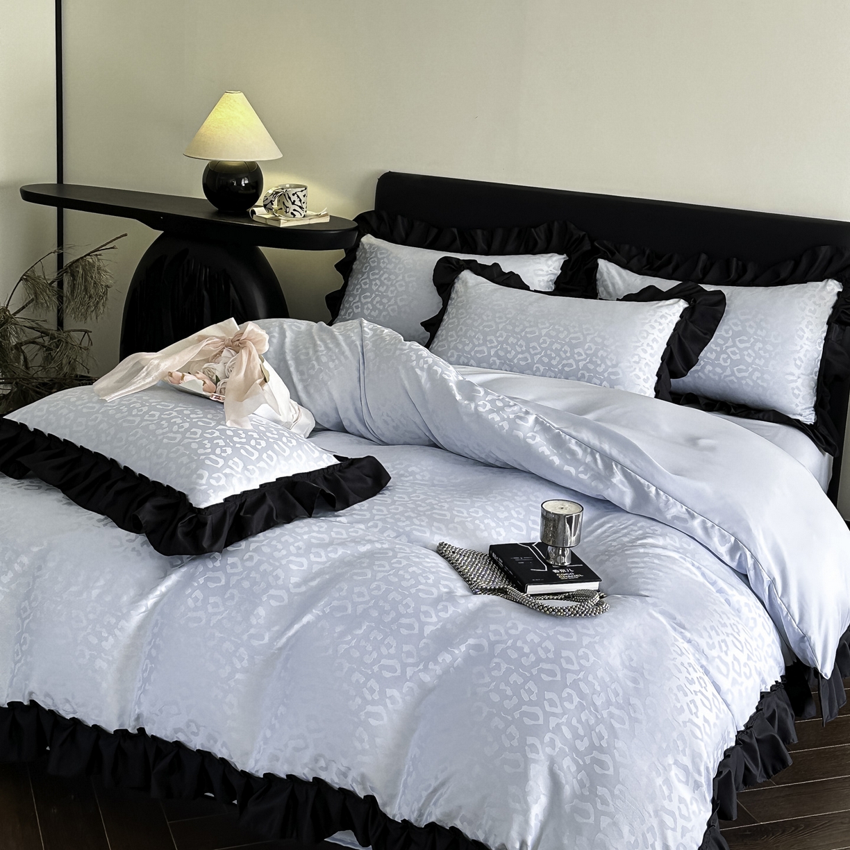 91家纺网 家纺一手货源 找家纺 ab家纺 2026新款真丝提花四件套 天空蓝