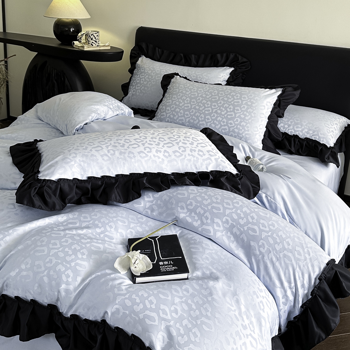 91家纺网 家纺一手货源 找家纺 ab家纺 2026新款真丝提花四件套 天空蓝