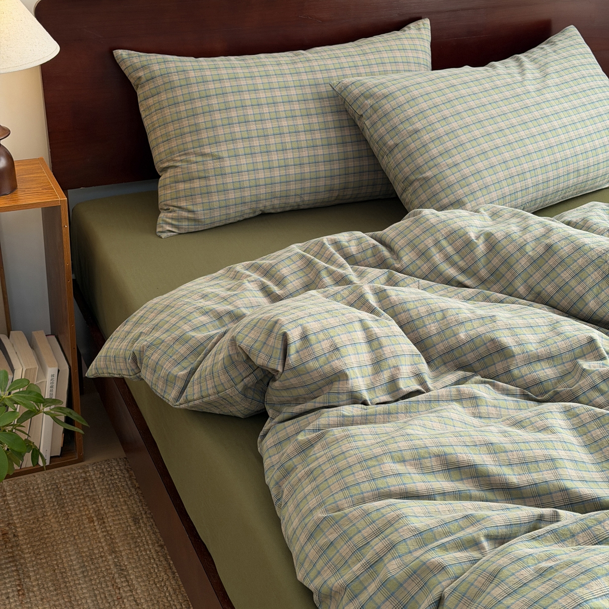 91家纺网 家纺一手货源 找家纺 玖弘家居 2026新款全棉色织水洗棉人字纹格子混搭四件套系列 复古绿格一对