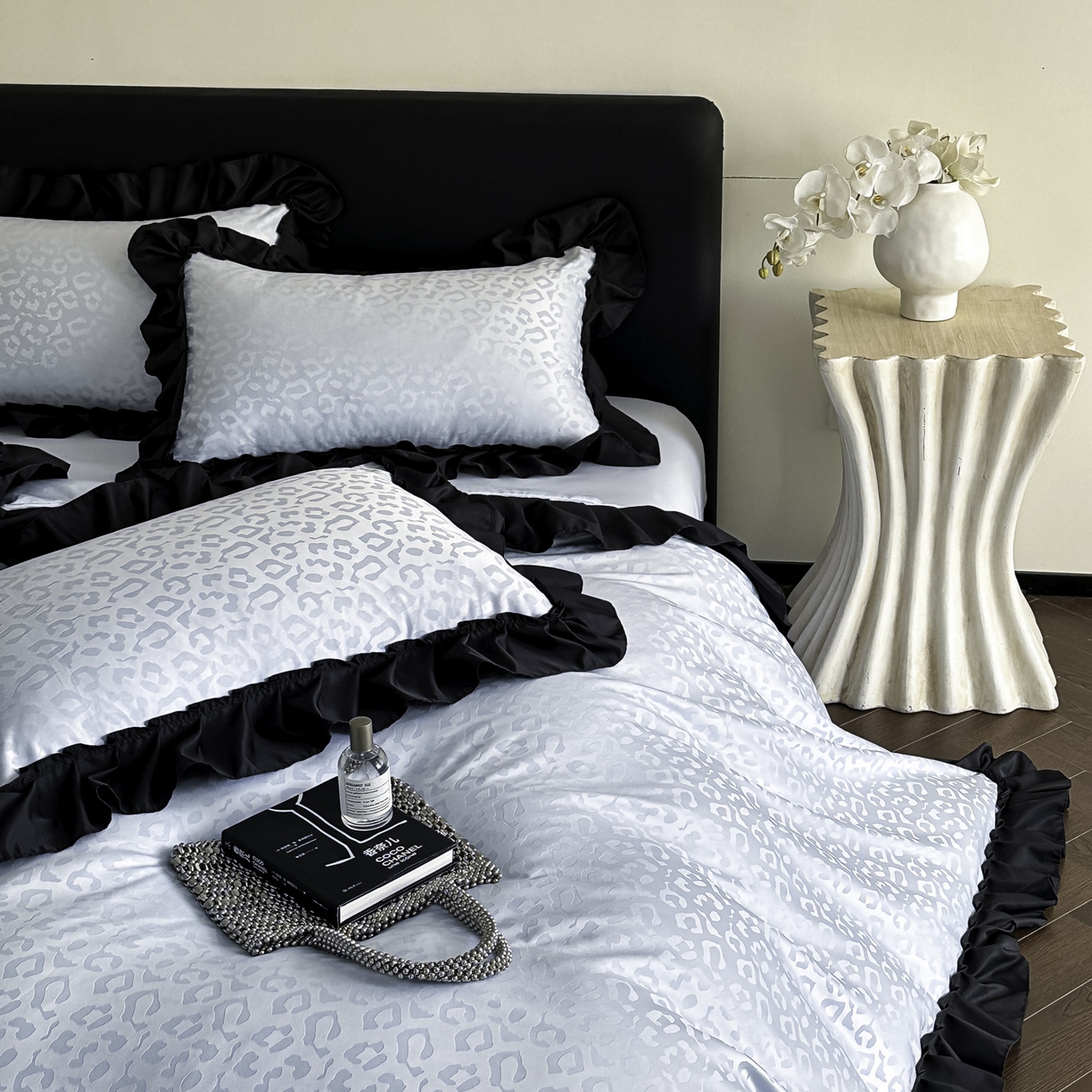 91家纺网 家纺一手货源 找家纺 ab家纺 2026新款真丝提花四件套 天空蓝