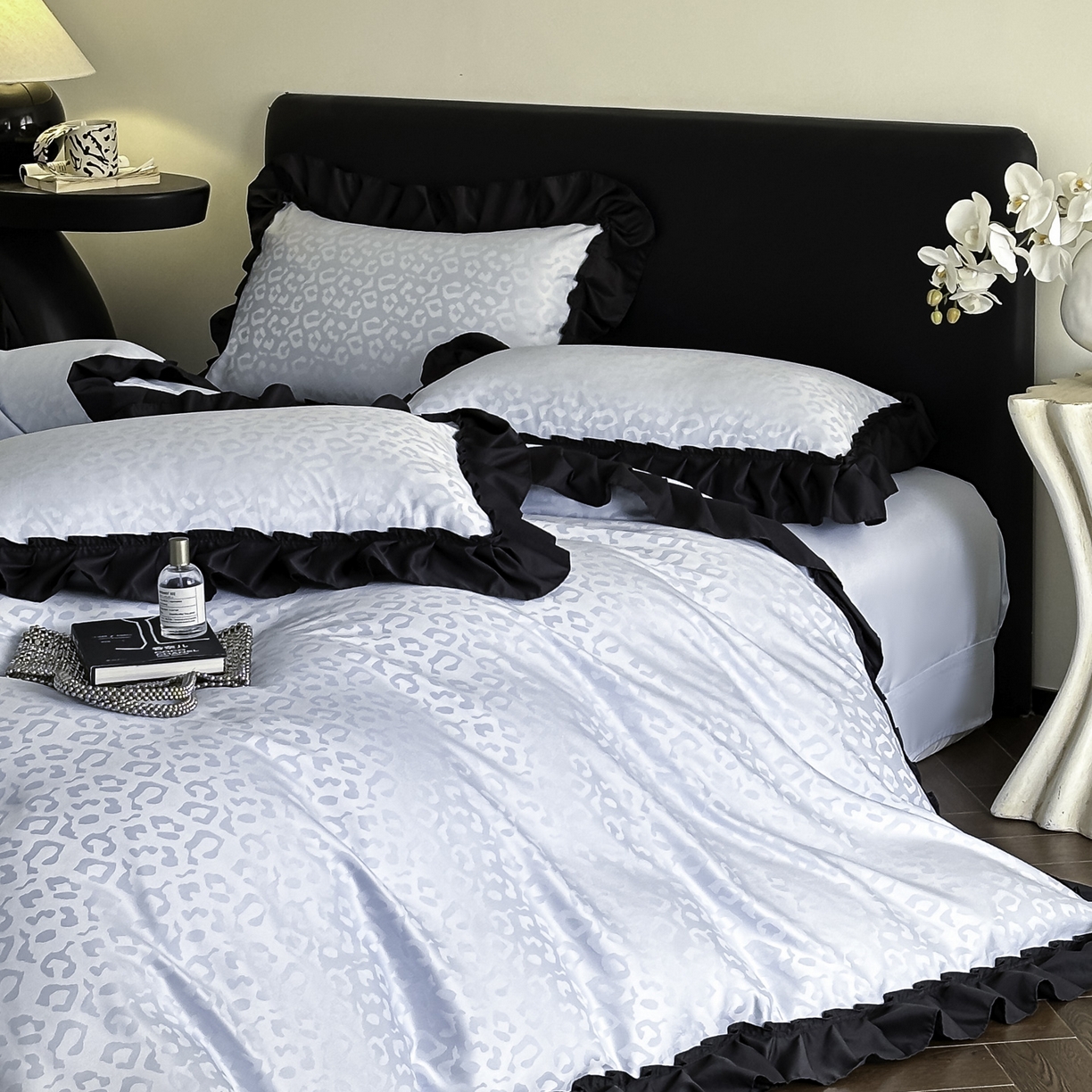 91家纺网 家纺一手货源 找家纺 ab家纺 2026新款真丝提花四件套 天空蓝