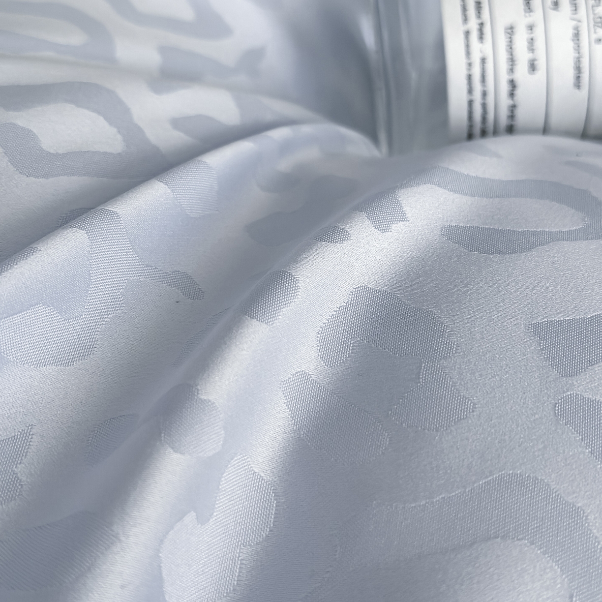 91家纺网 家纺一手货源 找家纺 ab家纺 2026新款真丝提花四件套 天空蓝