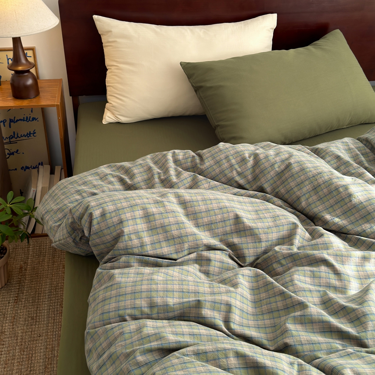 玖弘家居 2026新款全棉色织水洗棉人字纹格子混搭四件套系列 橄榄绿+奶白