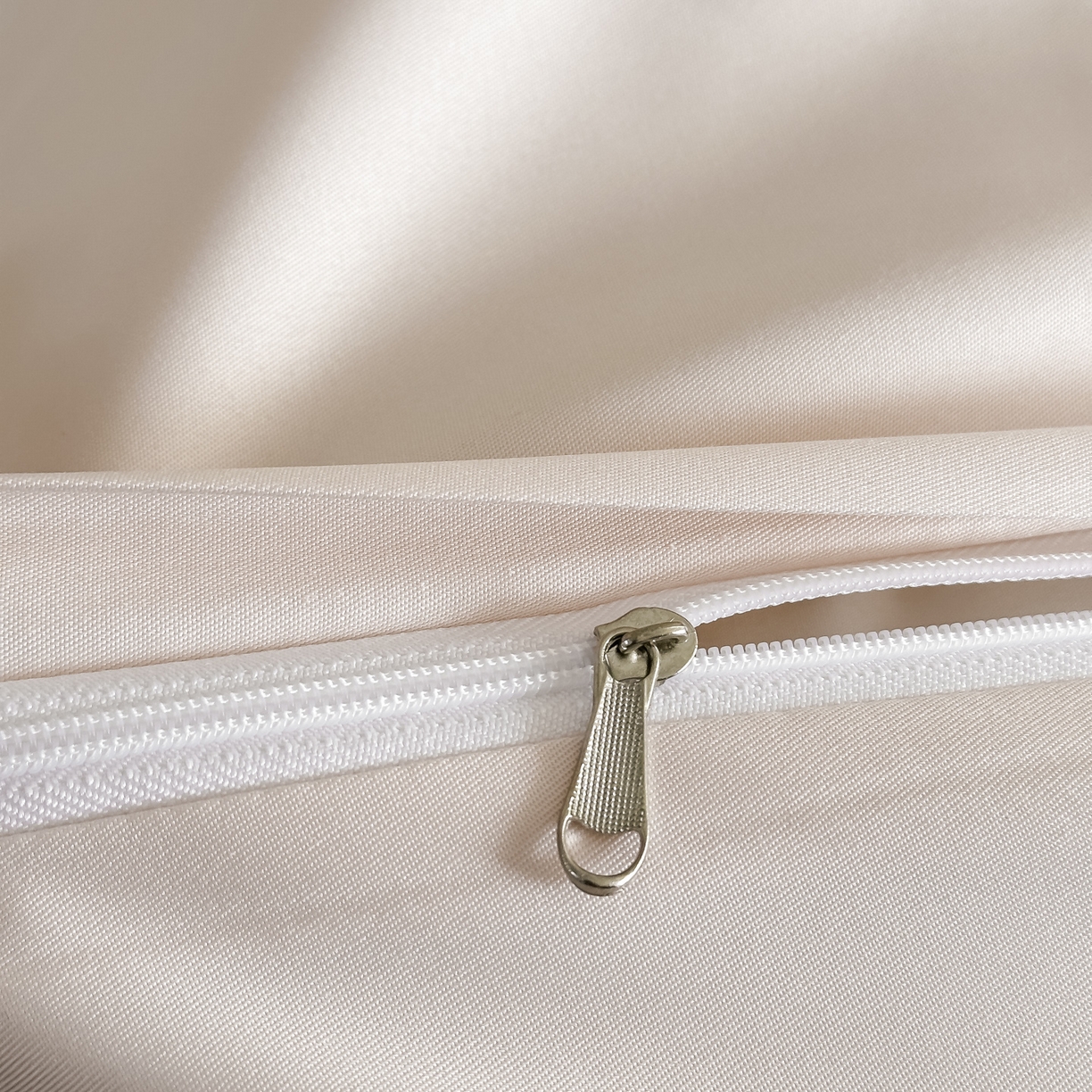 91家纺网 家纺一手货源 找家纺 ab家纺 2026新款真丝提花四件套 樱花粉