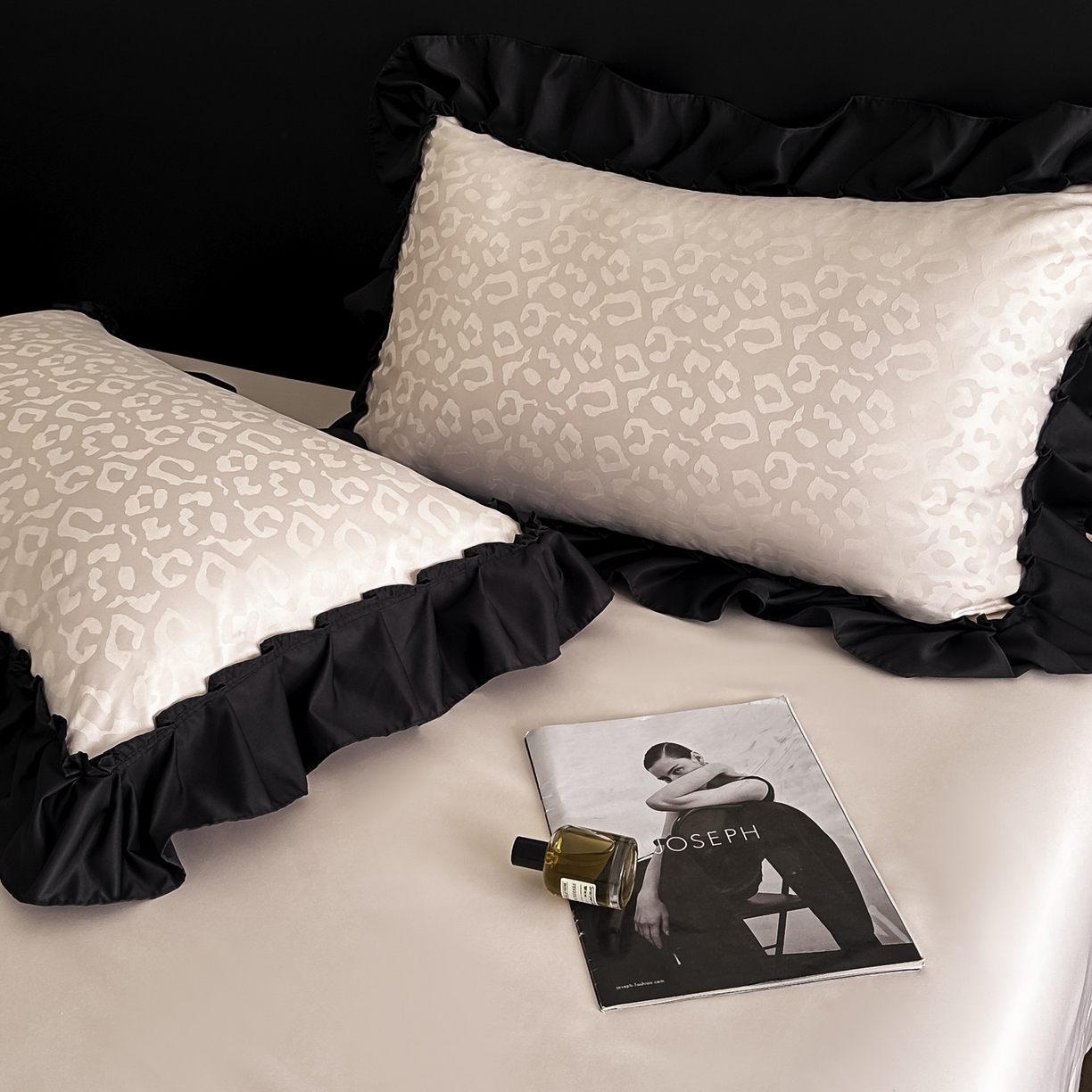 91家纺网 家纺一手货源 找家纺 ab家纺 2026新款真丝提花四件套 樱花粉