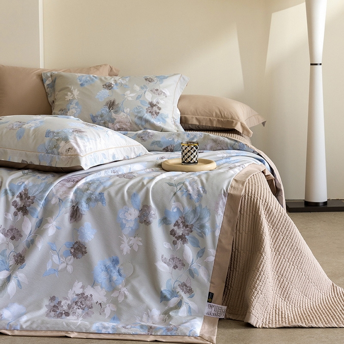 91家纺网 家纺一手货源 找家纺 立奥被业 2026新品冰丝棉夏被四件套竹节纱夏被四件套 水墨江南-咖