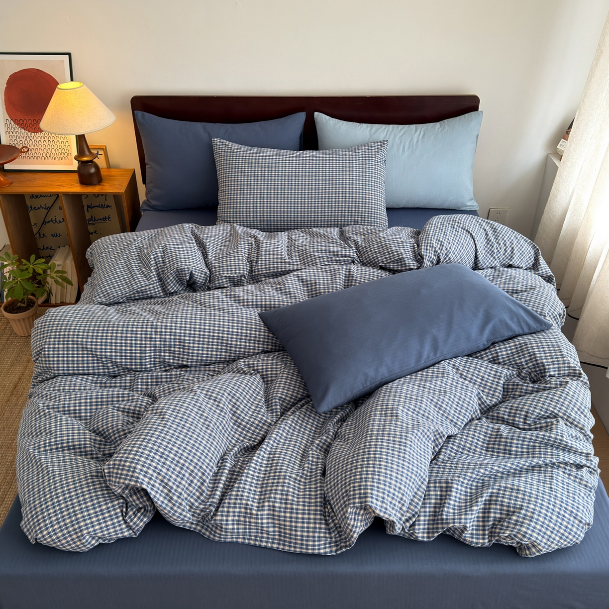 91家纺网 家纺一手货源 找家纺 玖弘家居 2026新款全棉色织水洗棉人字纹格子混搭四件套系列 怀旧蓝+海军蓝