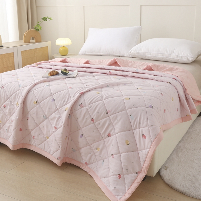 91家纺网 家纺一手货源 找家纺 被多多被业 2026新款棉小柔夏被空调被夏凉被 水果乐园