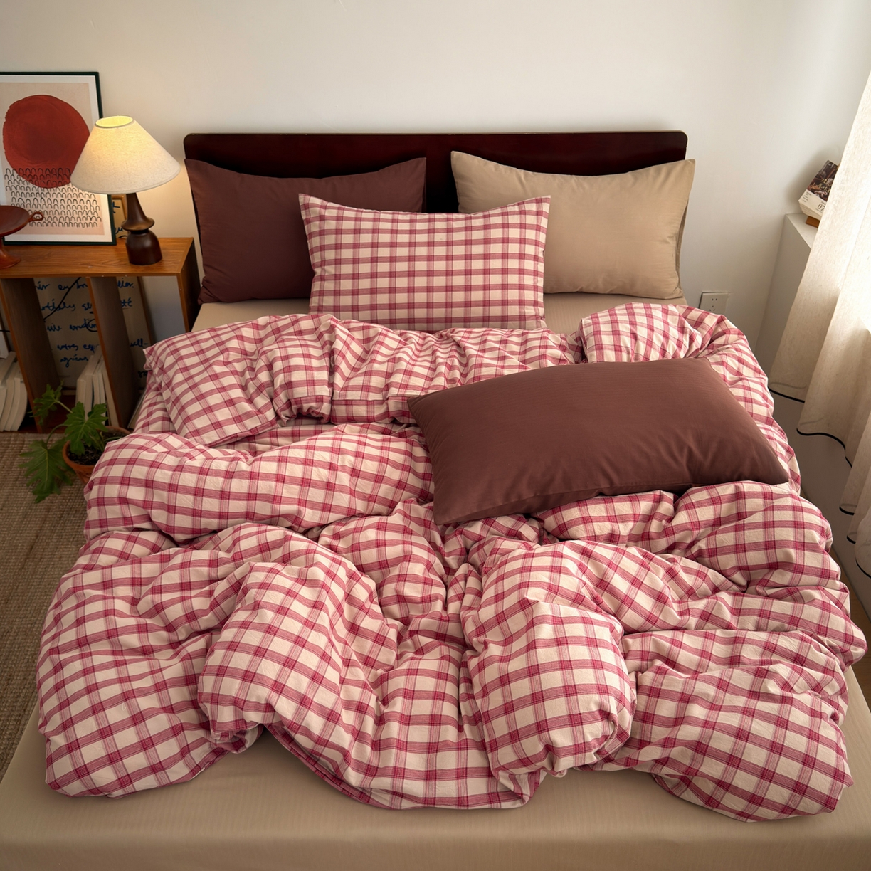 91家纺网 家纺一手货源 找家纺 玖弘家居 2026新款全棉色织水洗棉人字纹格子混搭四件套系列 枕套燕麦+绣红