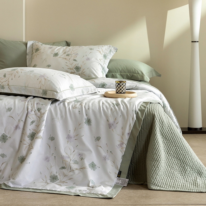 91家纺网 家纺一手货源 找家纺 立奥被业 2026新品冰丝棉夏被四件套竹节纱夏被四件套 翠韵春晓-绿