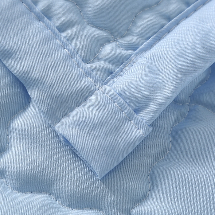 91家纺网 家纺一手货源 找家纺 被多多被业 2026新款纯色绗绣夏被夏凉被空调被 蓝小格