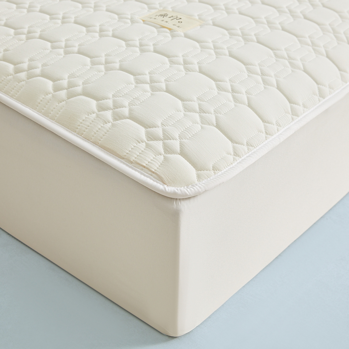 91家纺网 家纺一手货源 找家纺 女子家纺 2026新款大豆纤维深睡床笠 天际白