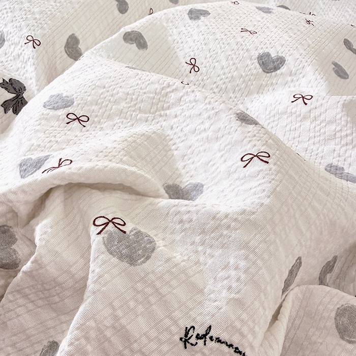 91家纺网 家纺一手货源 找家纺 凤杰家纺 2026新款云感双层纱床盖四件套 爱心