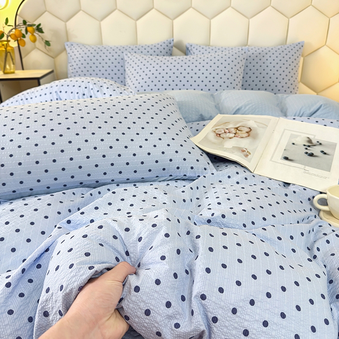 91家纺网 家纺一手货源 找家纺 凤杰家纺 2026新款云感双层纱床盖四件套 海蓝波点