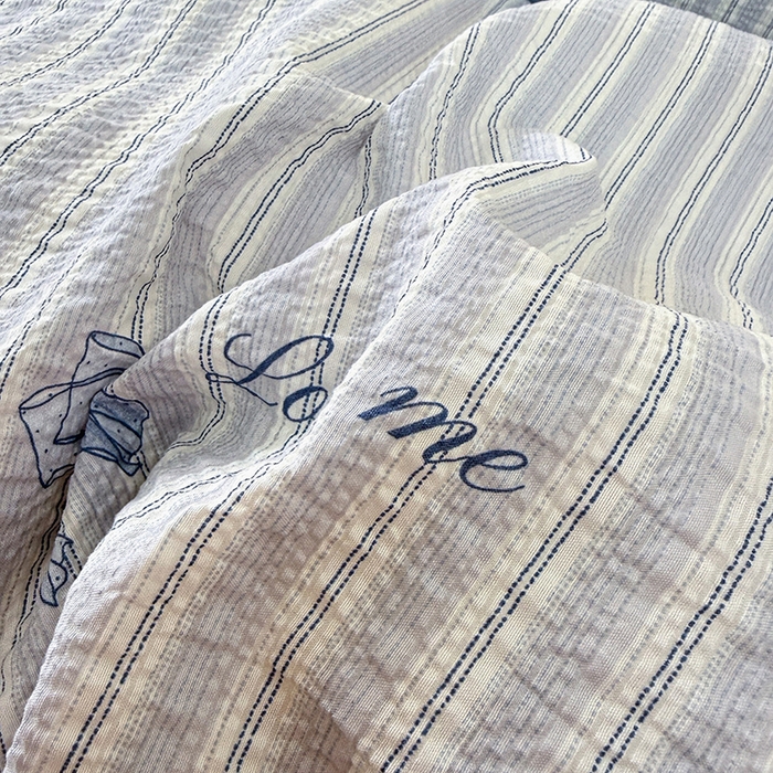 91家纺网 家纺一手货源 找家纺 凤杰家纺 2026新款云感双层纱床盖四件套 蓝调蝴蝶结