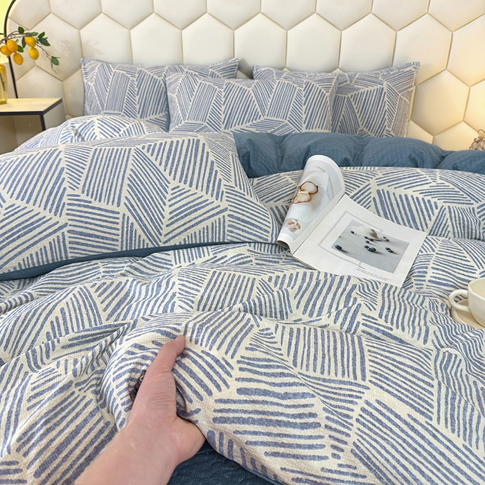 91家纺网 家纺一手货源 找家纺 凤杰家纺 2026新款云感双层纱床盖四件套 绅士条纹