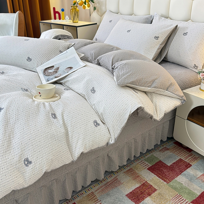 91家纺网 家纺一手货源 找家纺 凤杰家纺 2026新款云感双层纱床盖四件套 幸运马-灰