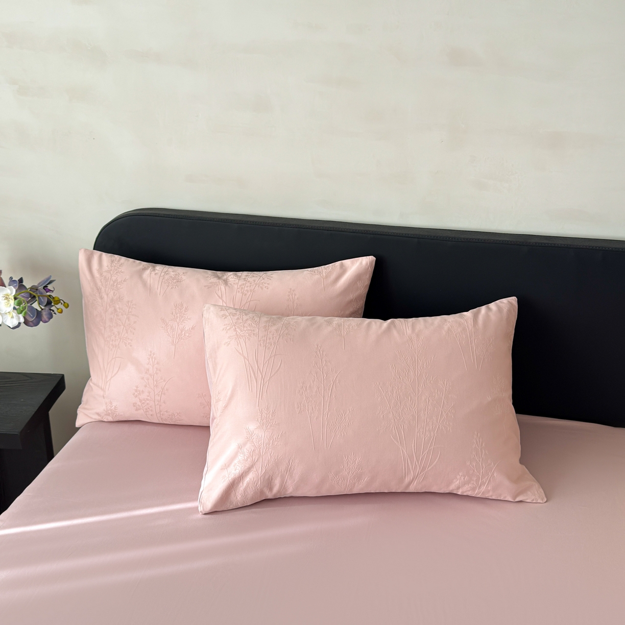 91家纺网 家纺一手货源 找家纺 雅萱家纺 2026新款60支提花全棉四件套 春草粉