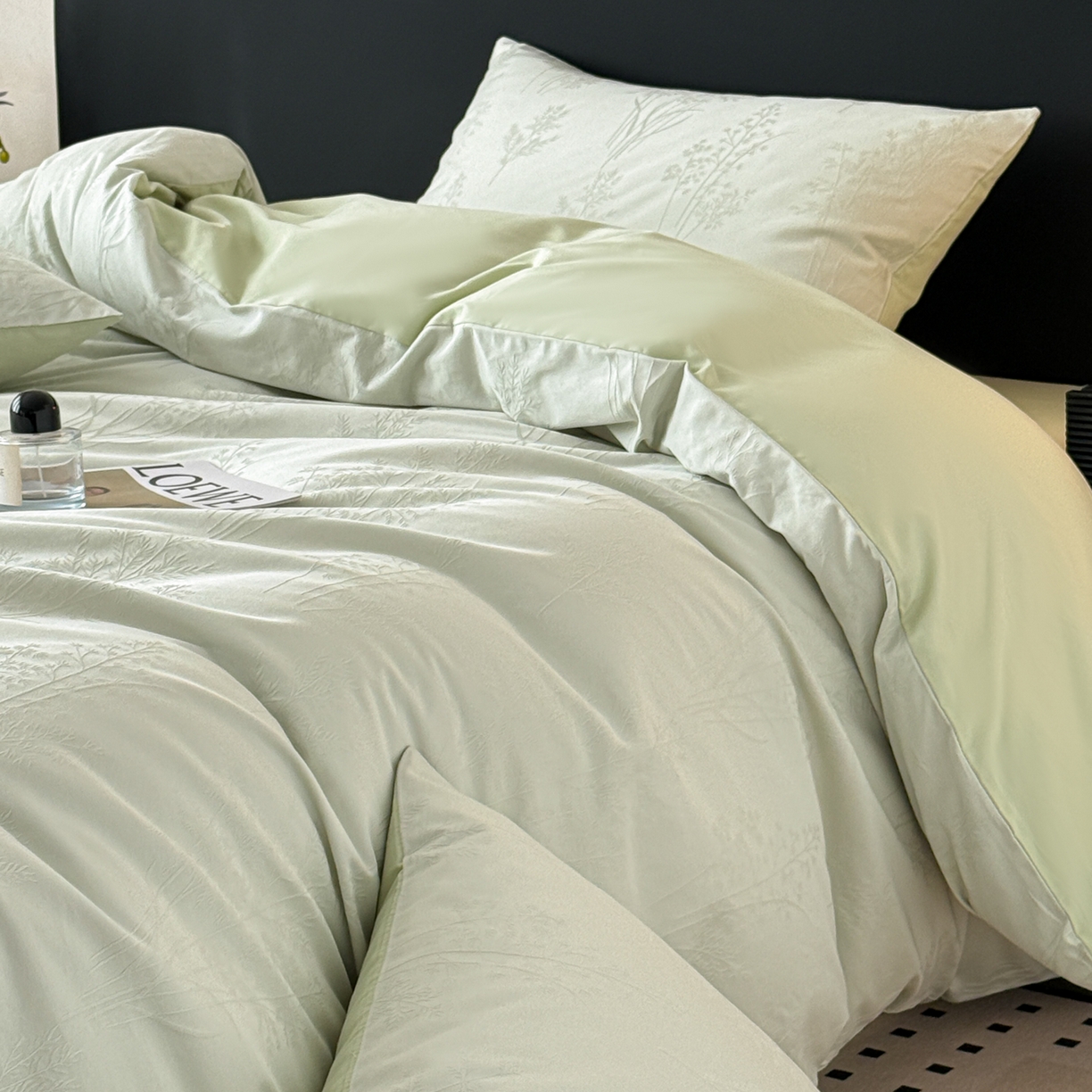 91家纺网 家纺一手货源 找家纺 雅萱家纺 2026新款60支提花全棉四件套 春草绿