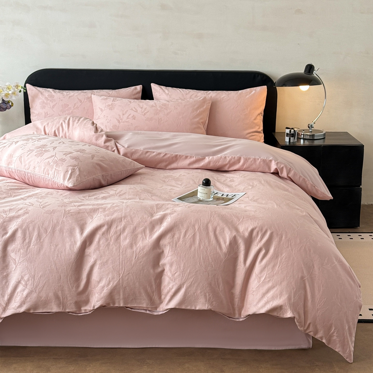 91家纺网 家纺一手货源 找家纺 雅萱家纺 2026新款60支提花全棉四件套 花影粉