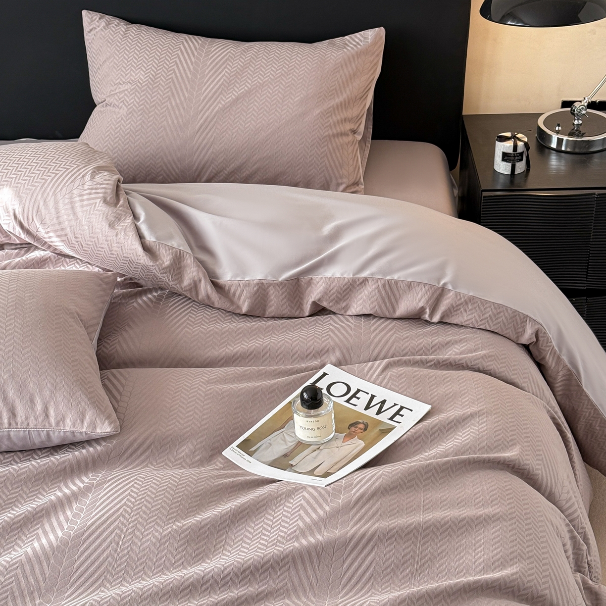 91家纺网 家纺一手货源 找家纺 雅萱家纺 2026新款60支提花全棉四件套 肌理灰