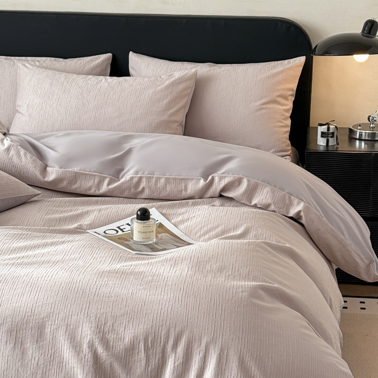 91家纺网 家纺一手货源 找家纺 雅萱家纺 2026新款60支提花全棉四件套 流星紫